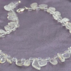  Хавтгай талст, бөмбөлөг маягаар засаж  хийгдсэн уулын болор чулуун зүүлт 