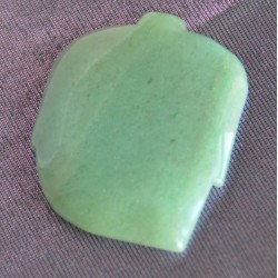 Ногоон хаш чулуугаар сийлж урласан навч сувинер