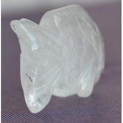 Өнгөгүй тунгалаг болор чулуугаар сийлж урласан Загас сувинер 