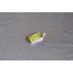 Сайхаан болор чулуун кулон