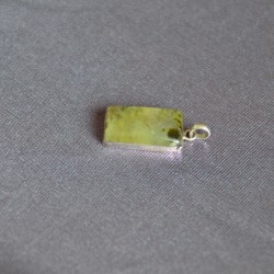 Сайхаан болор чулуун кулон