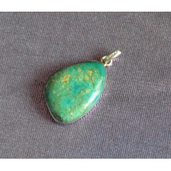 Оюу чулуун кулон.