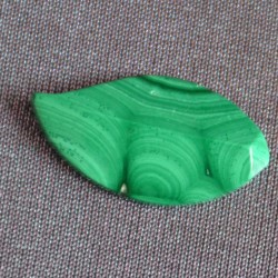 Ногоолон  чулуун шигтгээ