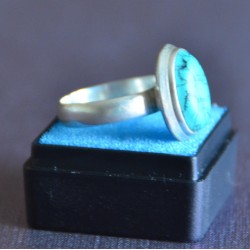 Цэнхэр өнгийн оюу шигтгээтэй бөгж