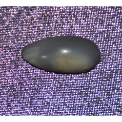 Зууван хэлбэртэй, саарал өнгийн мана чулуун шигтгээ 