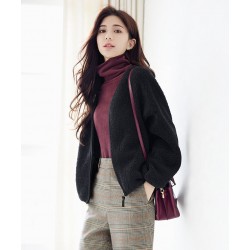 Эмэгтэй,  урт хоолойтой цамц