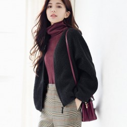 Эмэгтэй,  урт хоолойтой цамц